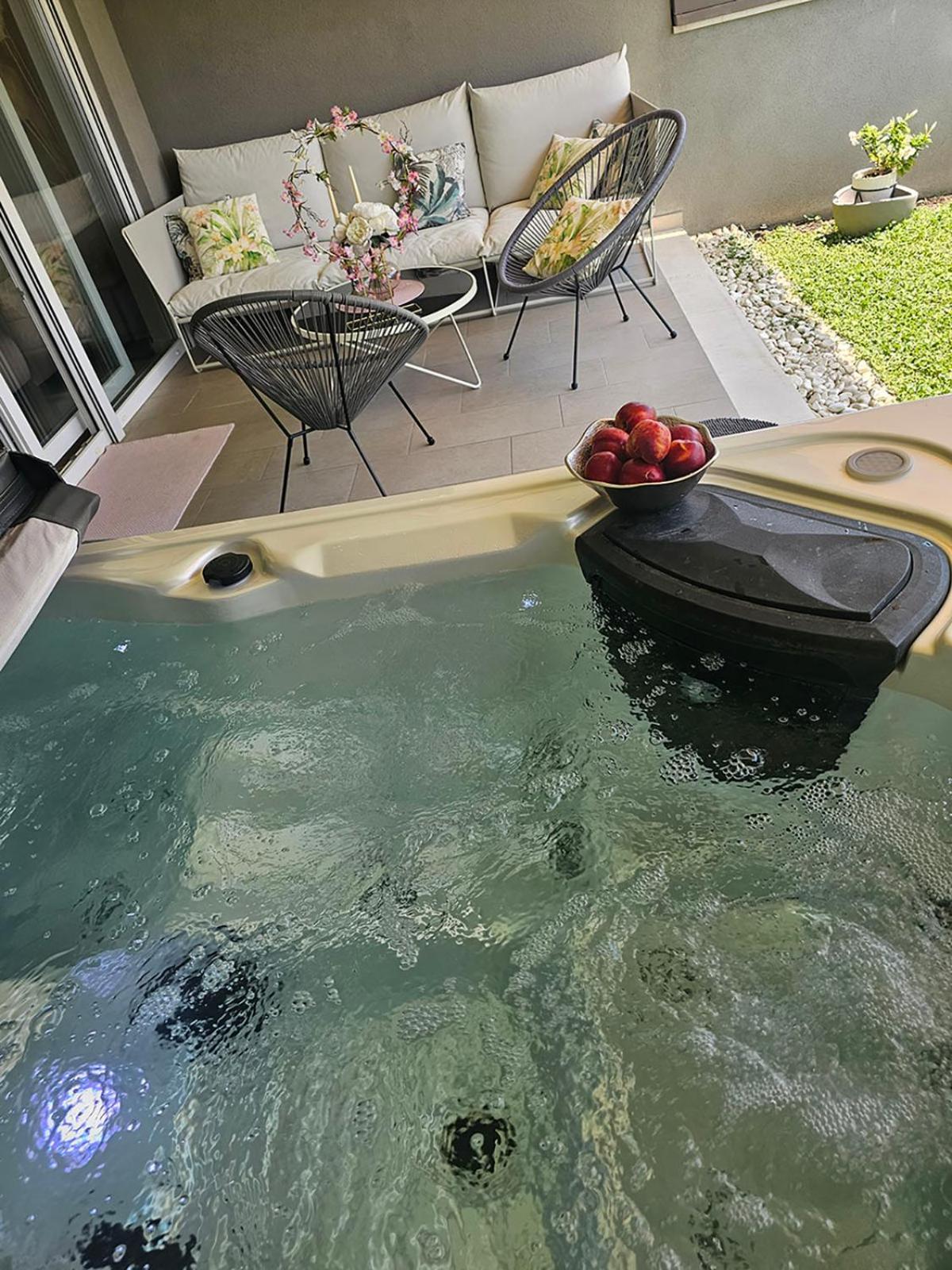 Appartement Zaloo, Luxury With Sea-view And Jacuzzi Split